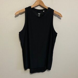DSG Black Sleeveless Top, workout Tank top, women’s size medium, Crewneck